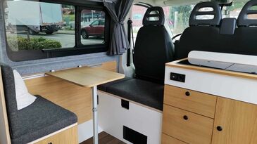 Fiat Ducato -Individualausbau - Innenansicht