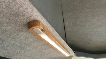 VW T5 - dimmbare LED Leiste - Eiche