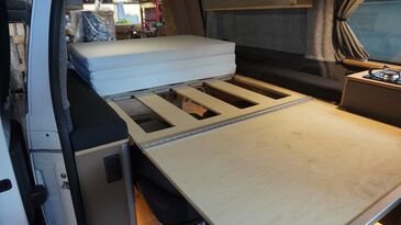 Peugeot Expert - Individualausbau - Aufstelldach - ausklappbares Bett