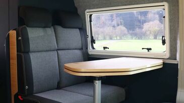 Citroen Jumper Komplettausbau - Dinette - Drehtisch